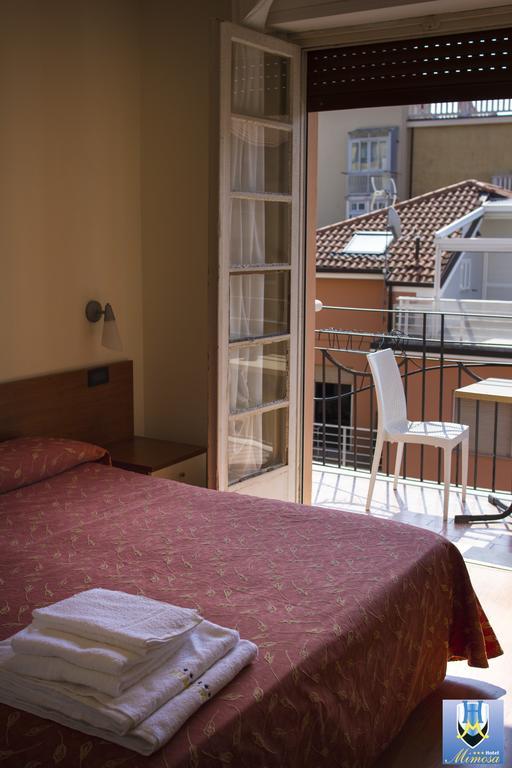 Hotel Mimosa Spotorno Kültér fotó