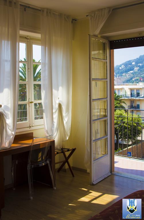Hotel Mimosa Spotorno Kültér fotó
