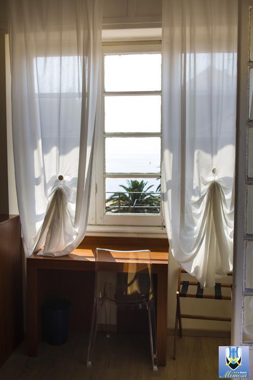 Hotel Mimosa Spotorno Kültér fotó