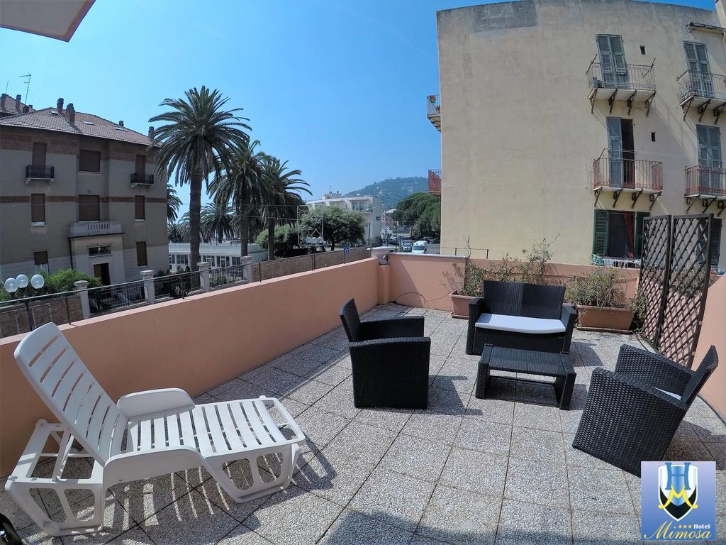 Hotel Mimosa Spotorno Kültér fotó